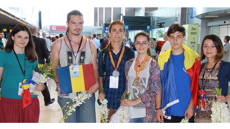 Elevii romani si-au adjudecat doua medalii la Olimpiada Internationala de Lingvistica