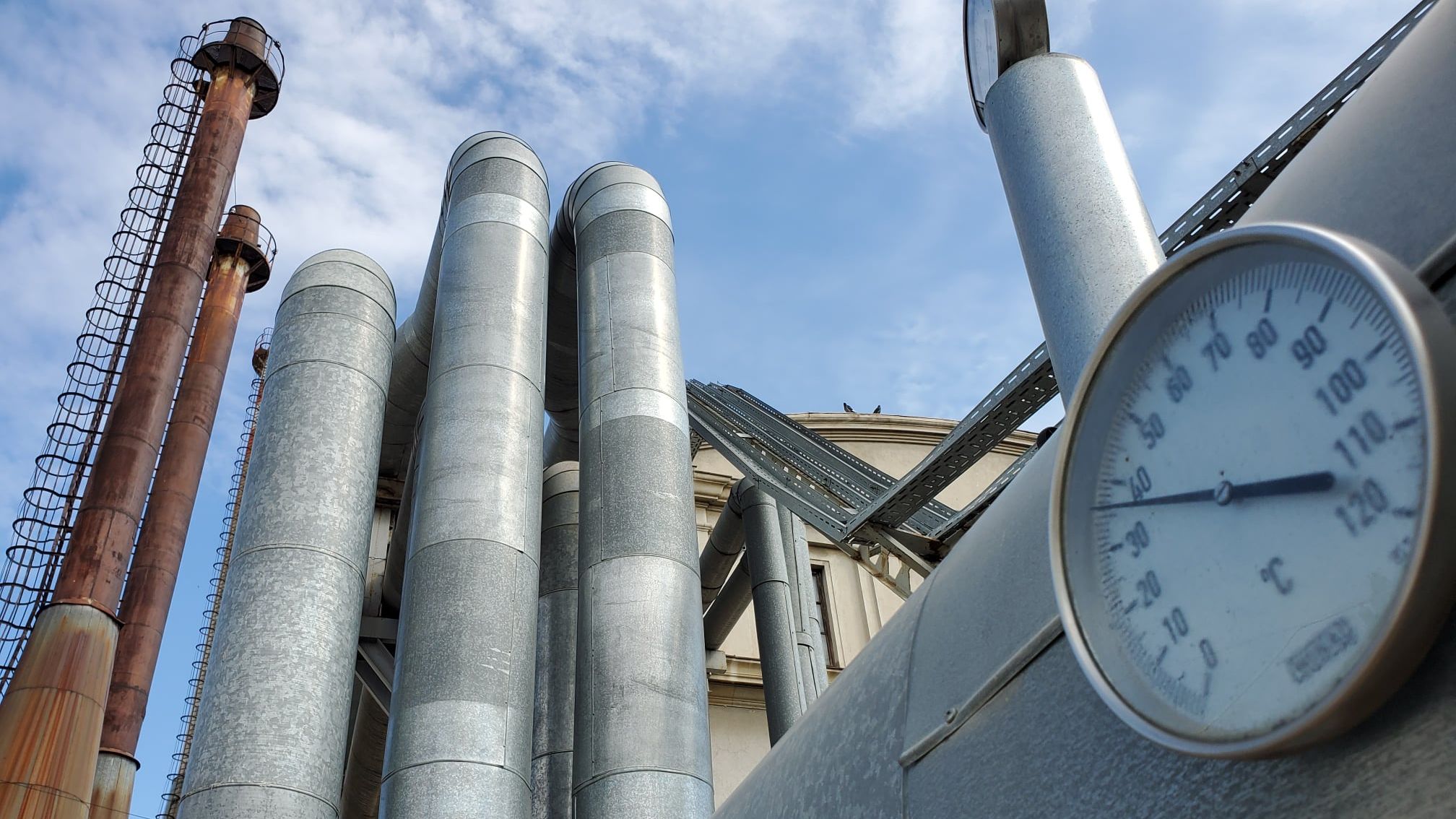 Mutare majoră în termoficarea Capitalei: Primăria București, mandatată să preia ELCEN de la Ministerul Energiei