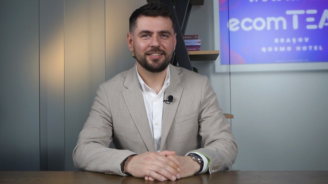 Emisiunile ecomTEAM| Afaceri cu mobilier în e-commerce: de la HoReCa la orice spațiu unde poți pune mese și scaune