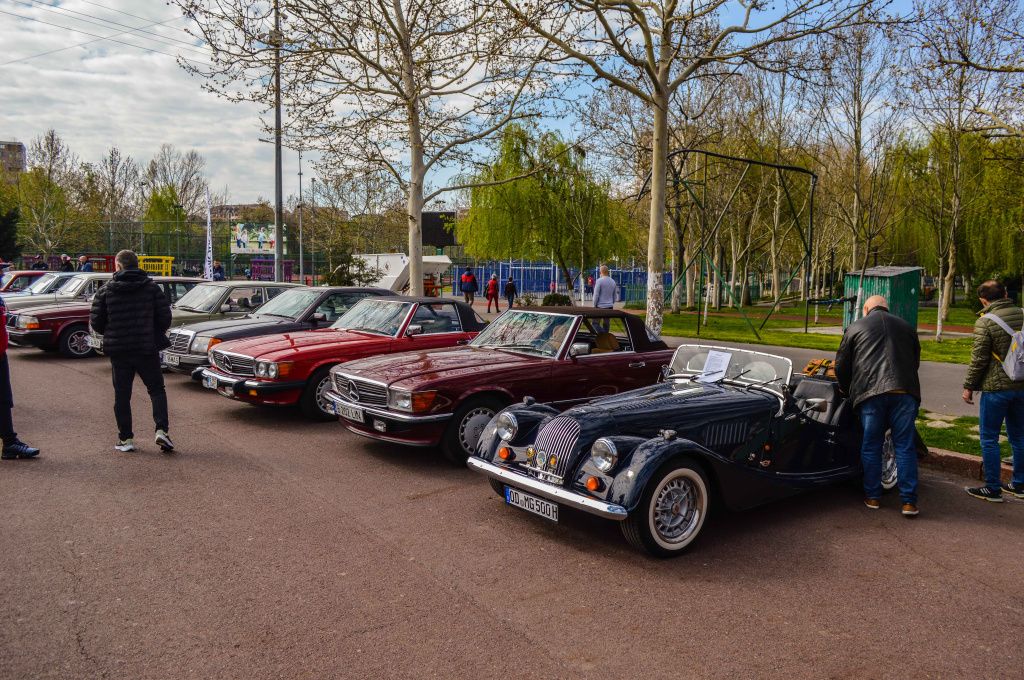 FOTO | Retroparada Primăverii: Ce am văzut la cea mai mare expoziție de mașini retro din țară - Imagine 13
