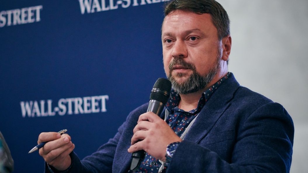 Capcana supraomului de la varful organizatiilor sau cum se prabusesc companii solide din cauza managementului nepotrivit