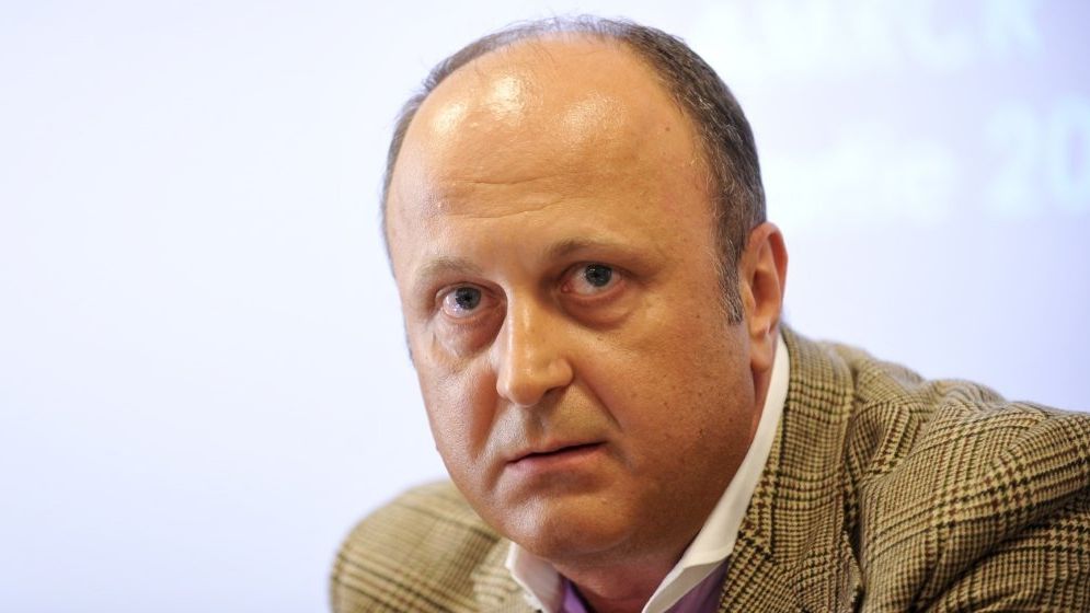 Șucu: Creșterea salariului minim trebuie condiționată de o plasă de siguranță pentru firme