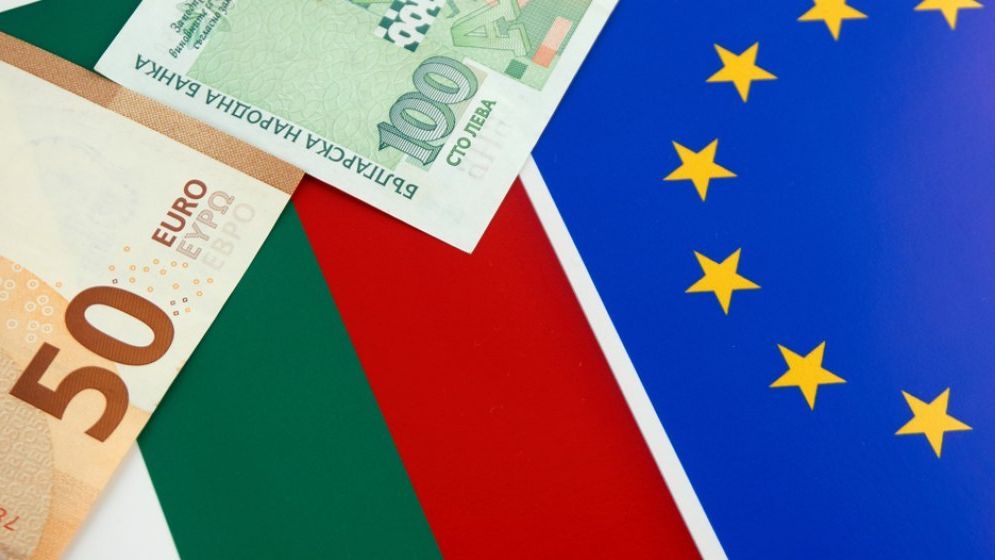 Ai plătit cu Revolut în Bulgaria? Iată ce se întâmplă cu contul tău în leva după ce țara va trece la euro