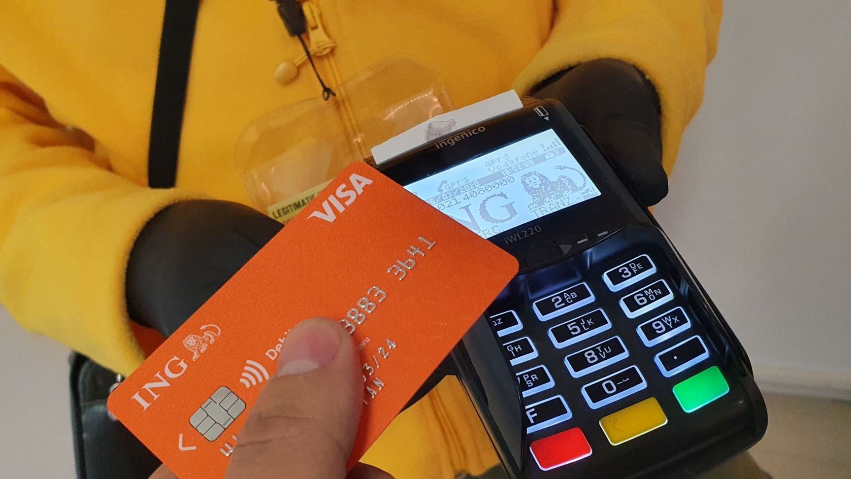 Serviciu inedit în Iași: livrare acasă pentru reparații de telefoane și laptopuri