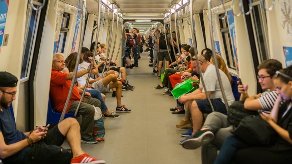 Câți oameni mai merg cu metroul și ce se va întâmpla cu spațiile unde înainte erau chioșcuri
