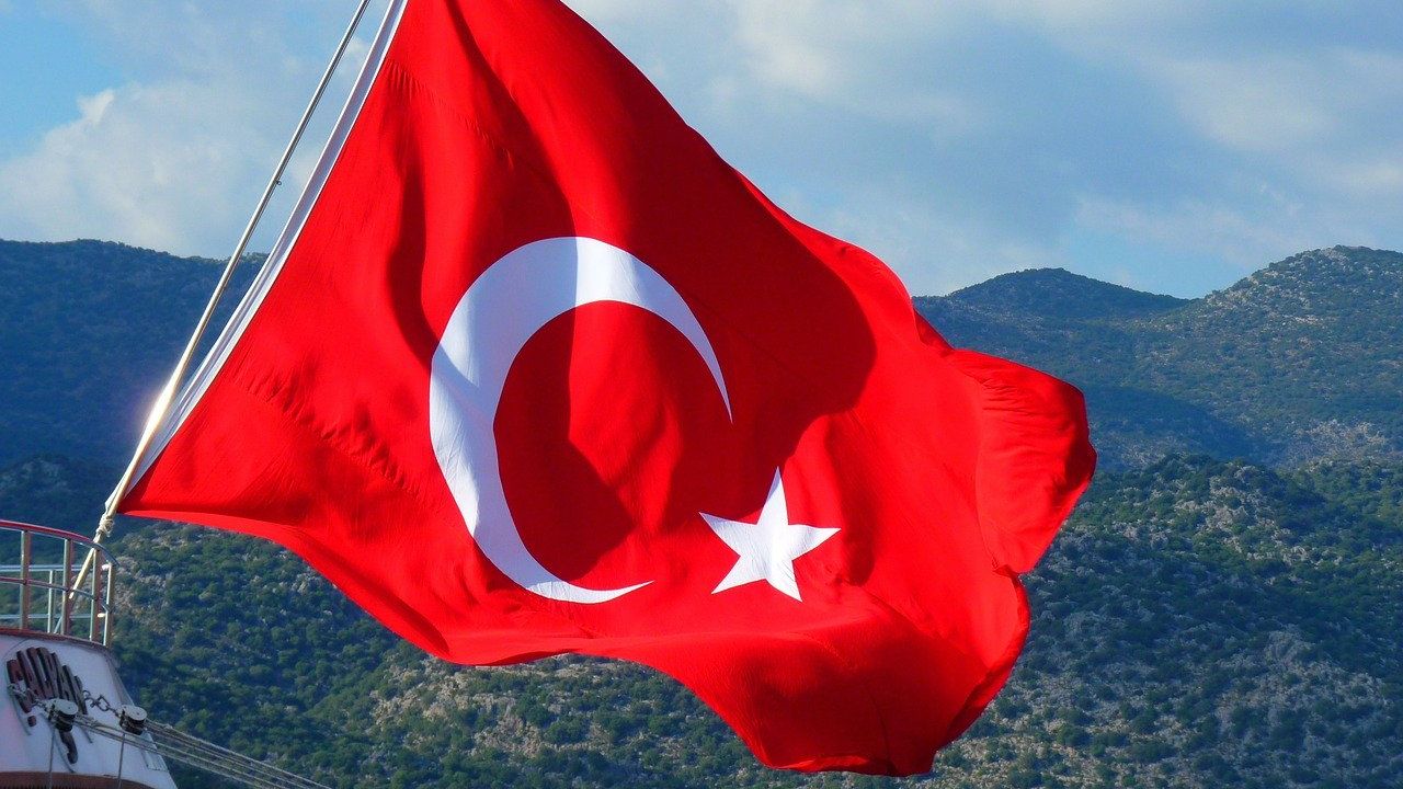 Turcia va intra în lockdown total timp de cinci zile