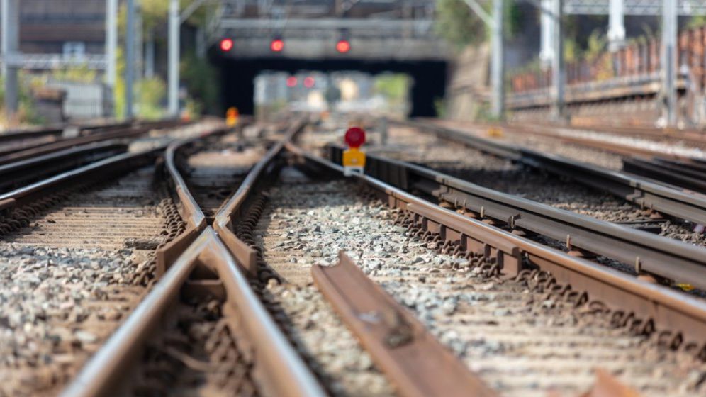 Rușii au atacat infrastructura feroviară din Ucraina. Trenurile au avut întârzieri și de 12 ore
