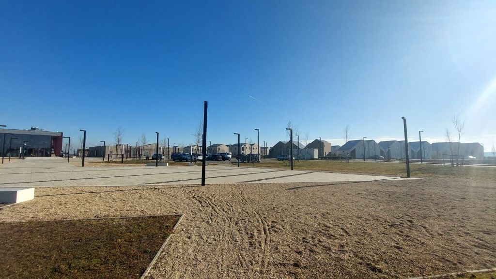 GALERIE FOTO | Cum arată "žacasă" la David Popovici, în complexul unde au numit o piscină dup - Imagine 13