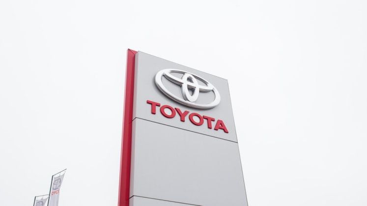 Toyota va extinde dezvoltarea tehnologiei de automobile hibride in urmatorii cinci ani, pentru reducerea emisiilor