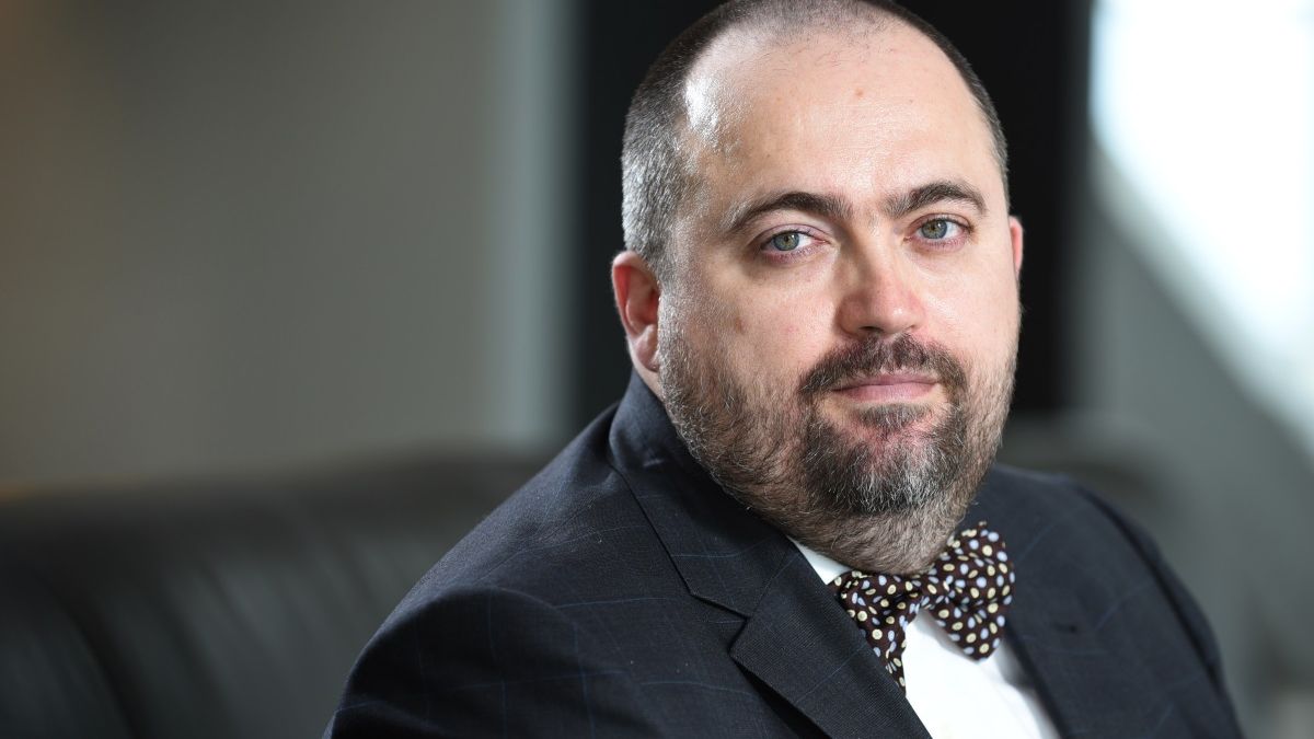 Avocatii Radu si Asociatii SPRL obtin o solutie de referinta privind suspendarea executarii unui act administrativ normativ