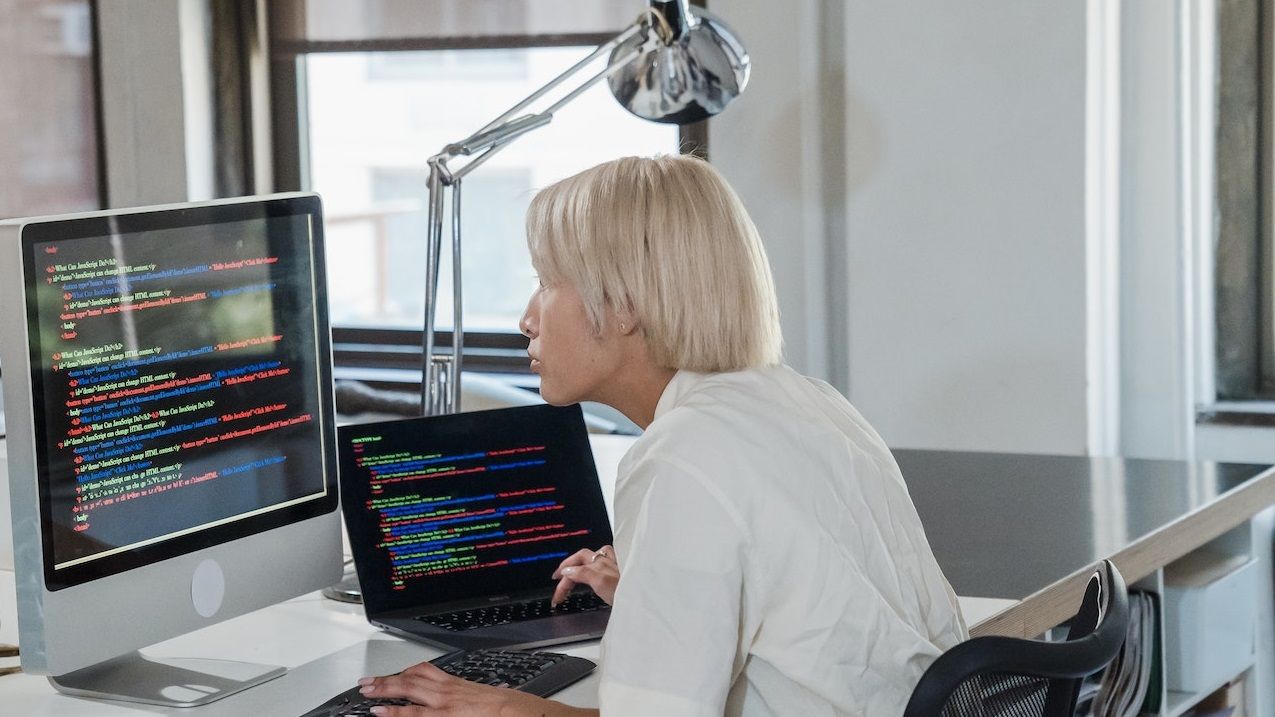 S-a lansat ”Robot Dreams”, o nouă platformă de învățare pentru cei care vor să devină IT-iști