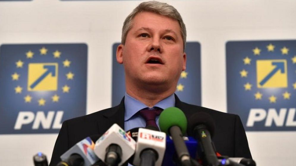 Catalin Predoiu cere elaborarea unui plan national de combatere a crimei organizate