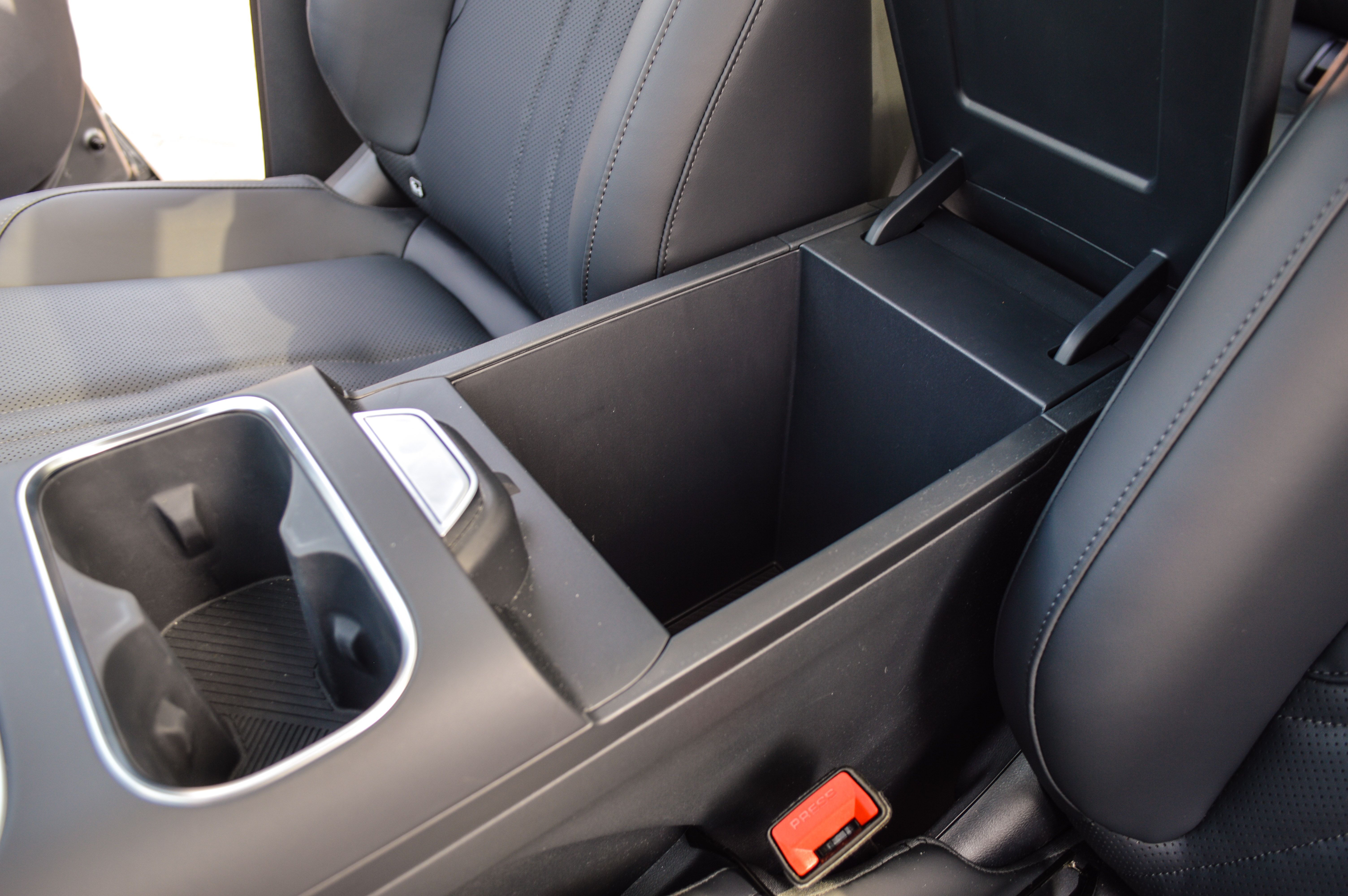 FOTO | Test Drive Geely Starray EM-I: Cum se comportă noul SUV plug-in hibrid care vrea să se afirme într-un segment tot mai aglomerat - Poza 26