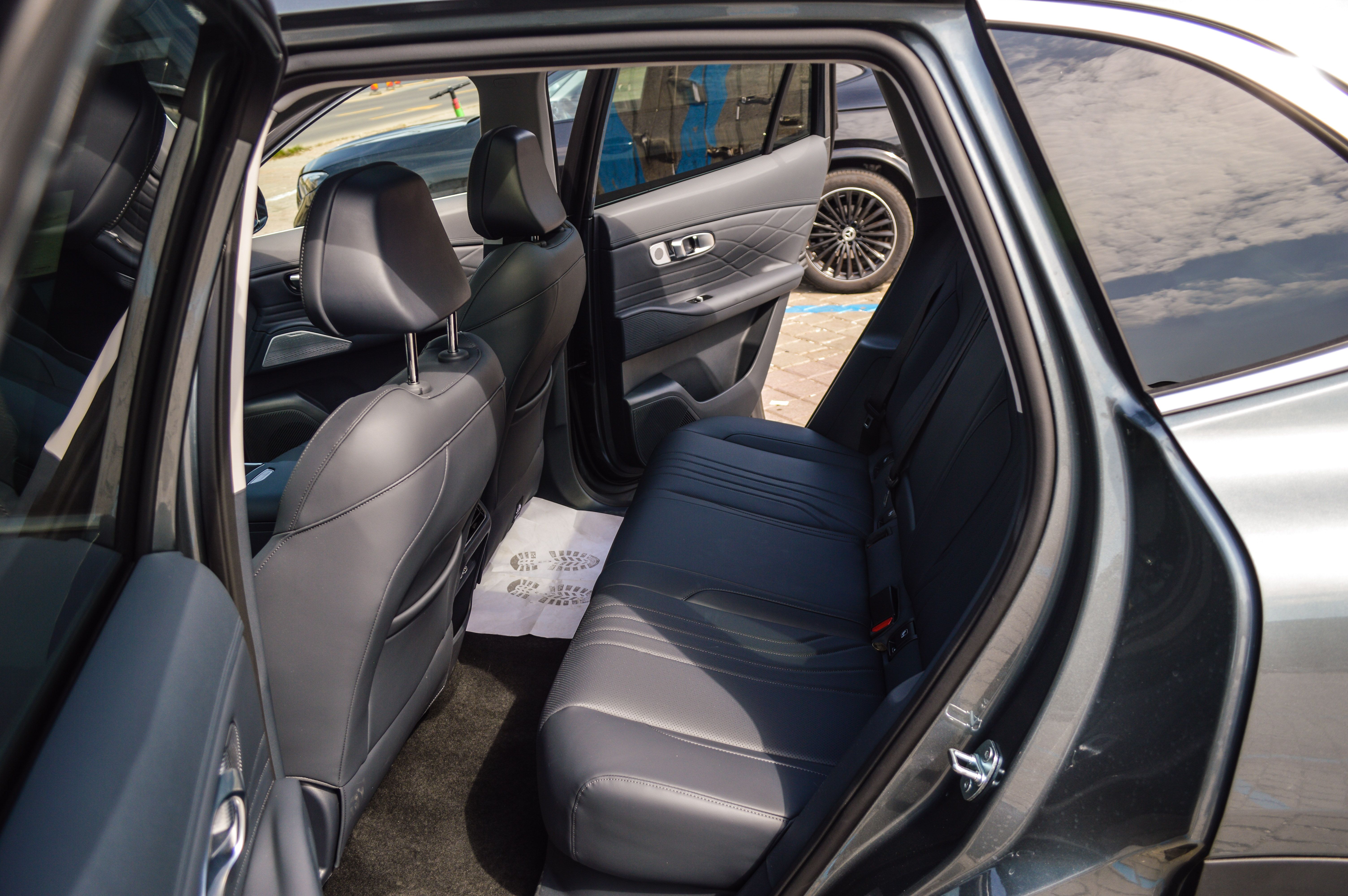 FOTO | Test Drive Geely Starray EM-I: Cum se comportă noul SUV plug-in hibrid care vrea să se afirme într-un segment tot mai aglomerat - Poza 17