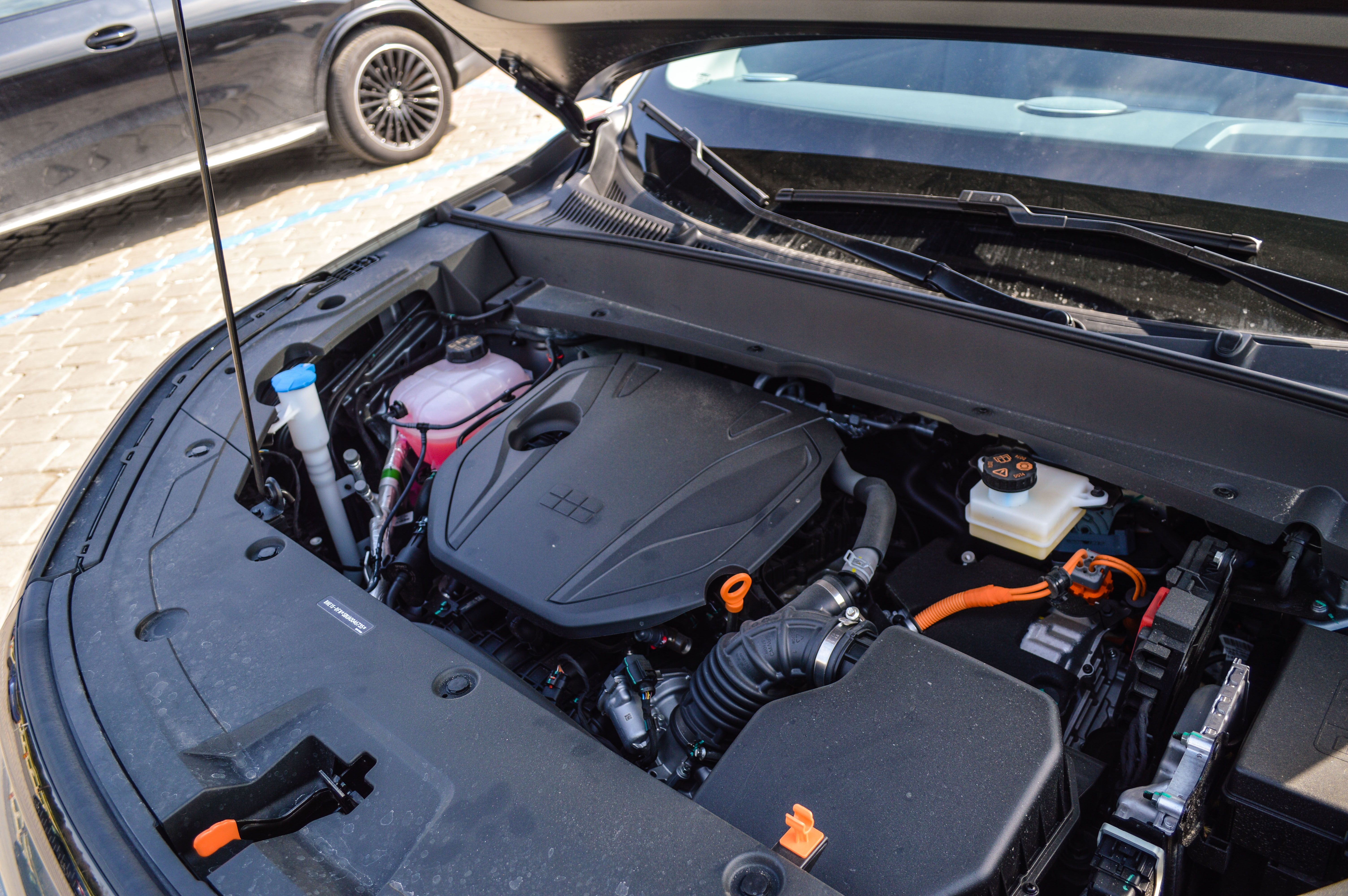 FOTO | Test Drive Geely Starray EM-I: Cum se comportă noul SUV plug-in hibrid care vrea să se afirme într-un segment tot mai aglomerat - Poza 38