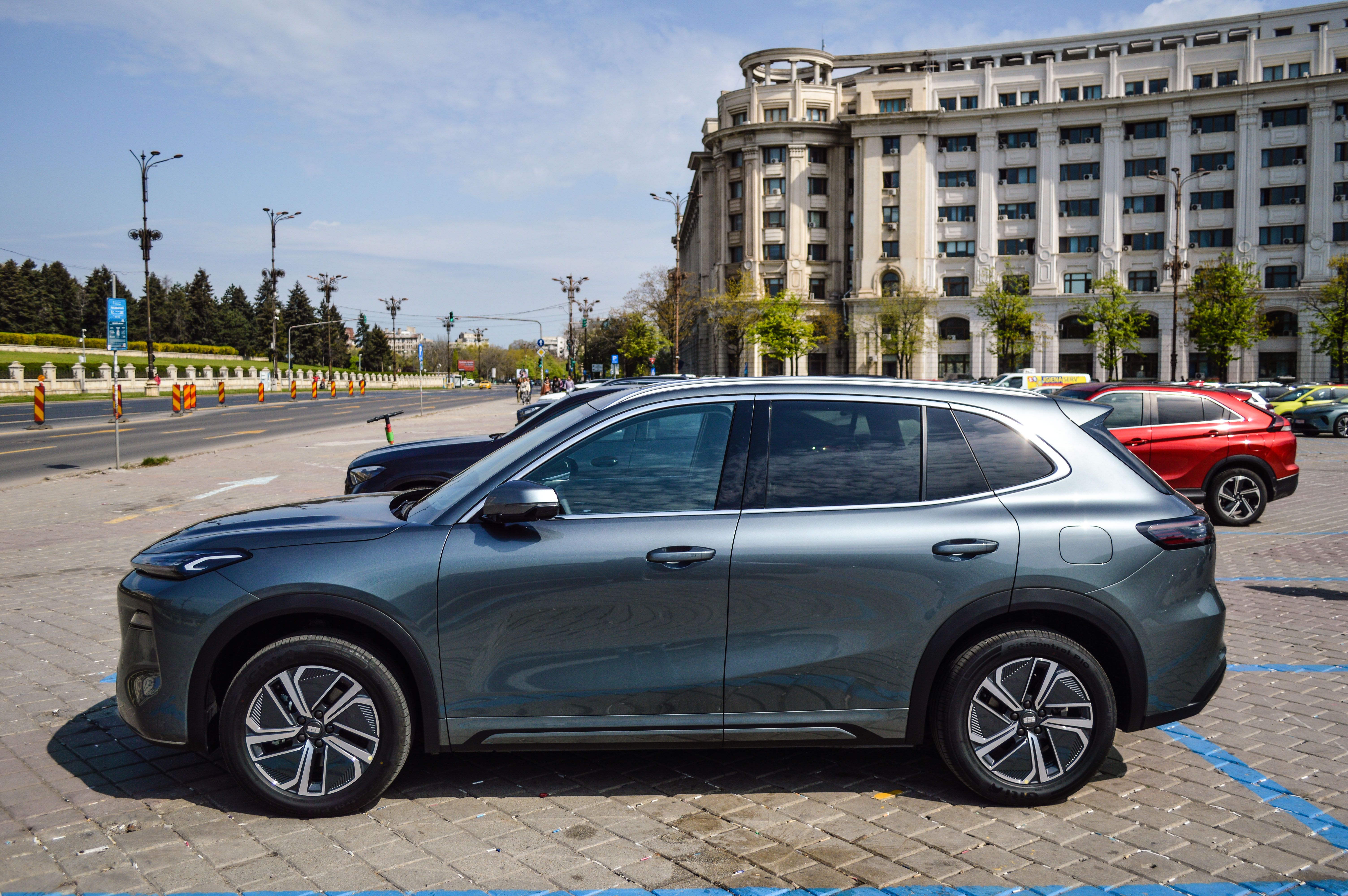 FOTO | Test Drive Geely Starray EM-I: Cum se comportă noul SUV plug-in hibrid care vrea să se afirme într-un segment tot mai aglomerat - Poza 10
