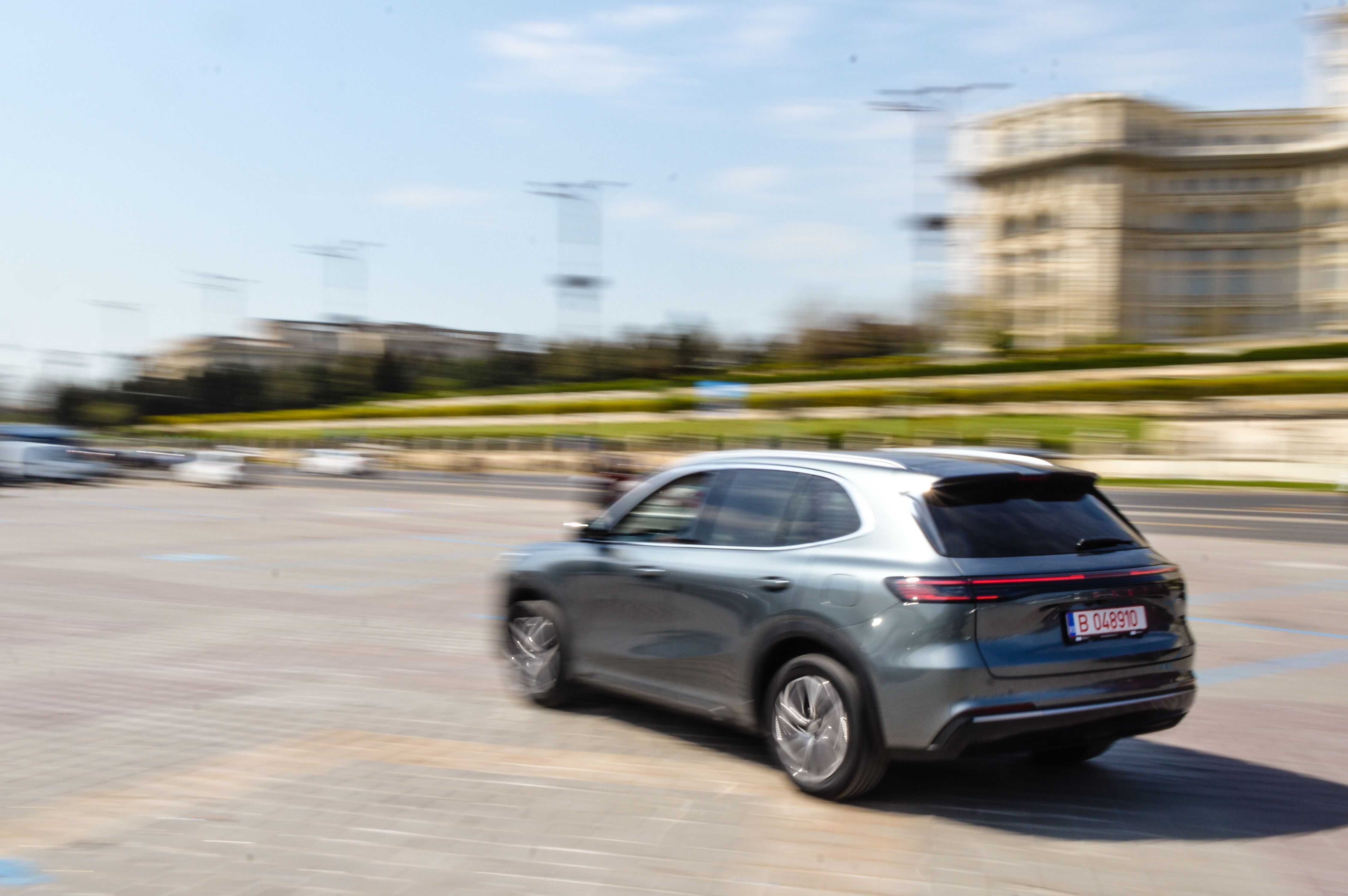 FOTO | Test Drive Geely Starray EM-I: Cum se comportă noul SUV plug-in hibrid care vrea să se afirme într-un segment tot mai aglomerat - Poza 37