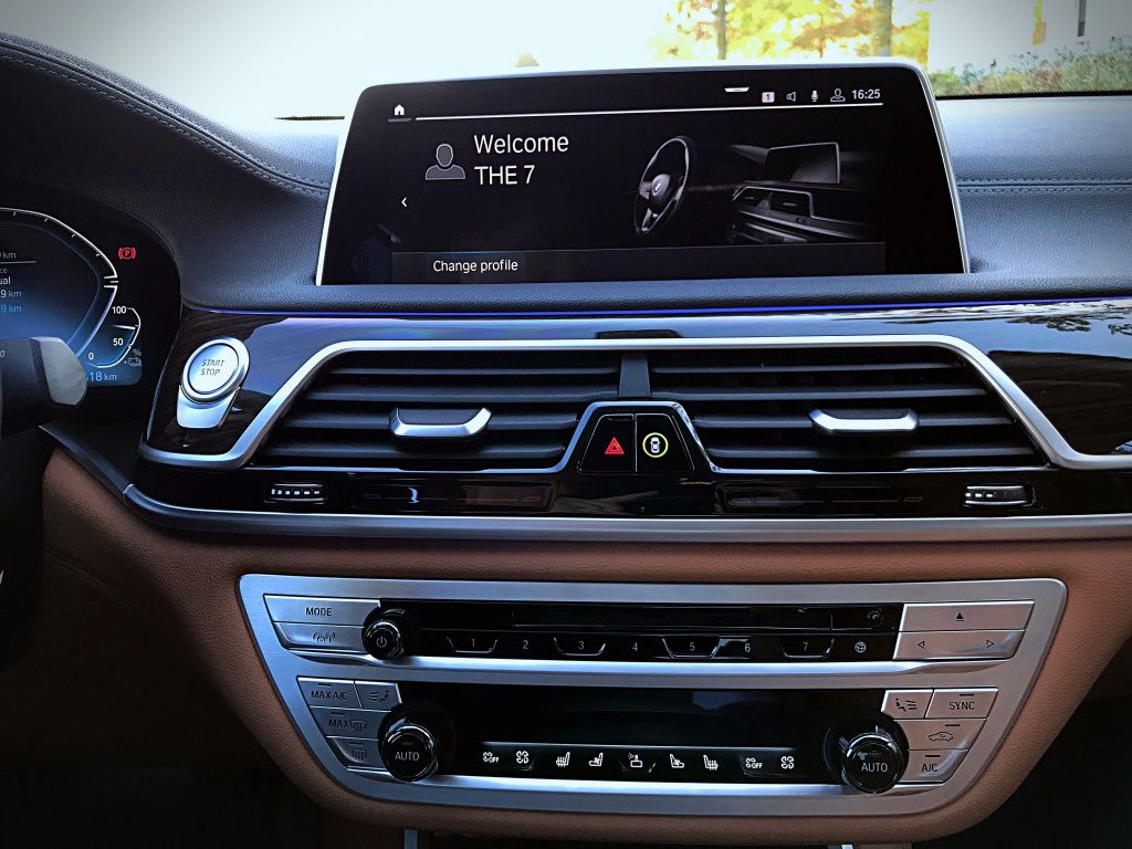 BMW 745e - Imagine 25