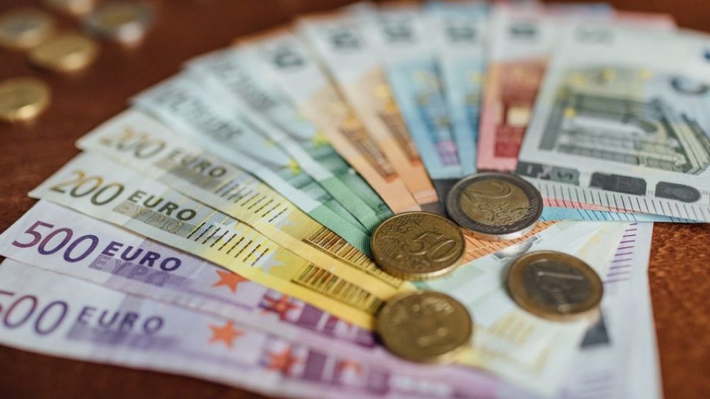 Analiză: Pachetul de măsuri fiscale pentru relansarea economiei, un semnal pozitiv, dar mediul privat cere mai multe măsuri