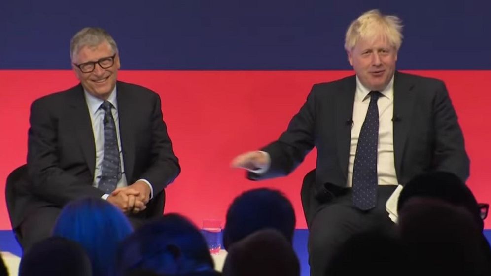 Bill Gates a încheiat un parteneriat de jumătate de miliard de dolari cu premierul Boris Johnson