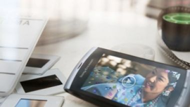 Sony Ericsson Vivaz: Stie HD, permite si convorbiri