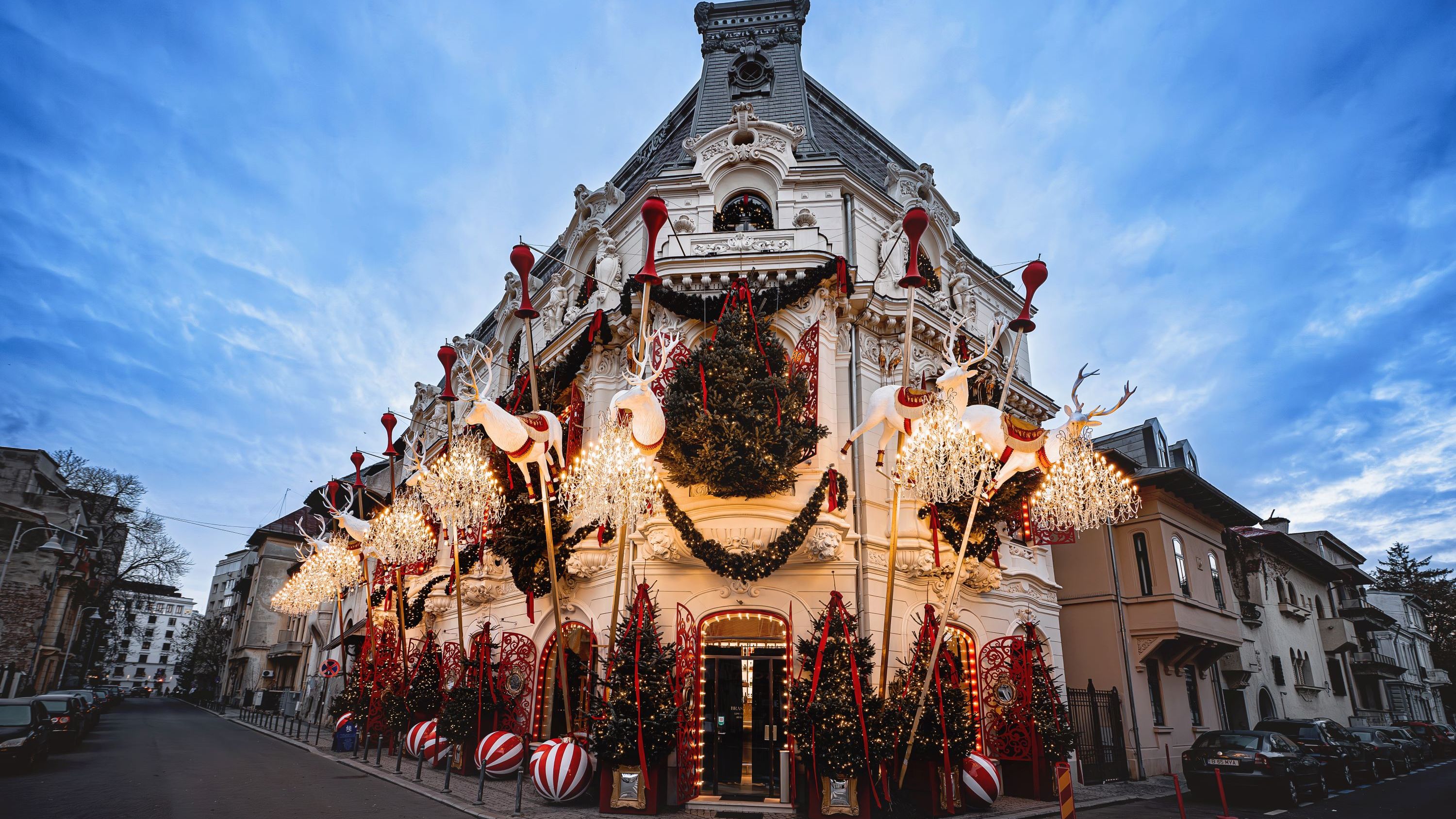 GALERIE FOTO | Clădiri celebre – Casa Mița Biciclista, între realitate și legende