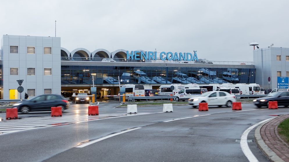 Mergi cu trenul la Aeroportul Otopeni? Atenție la program: șase trenuri își schimbă traseul, iar călătoria poate dura mai mult