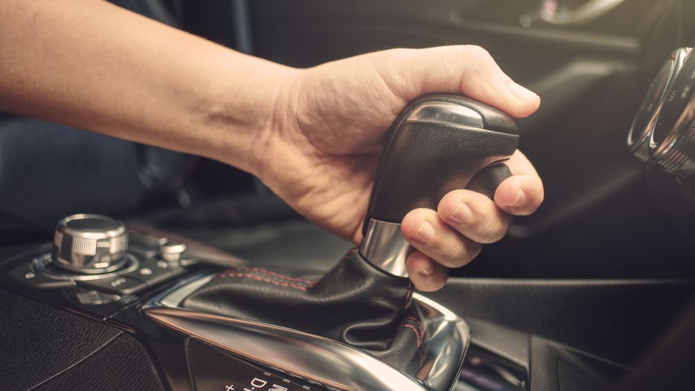Cutie automată versus manuală: Care este cea mai bună alegere?