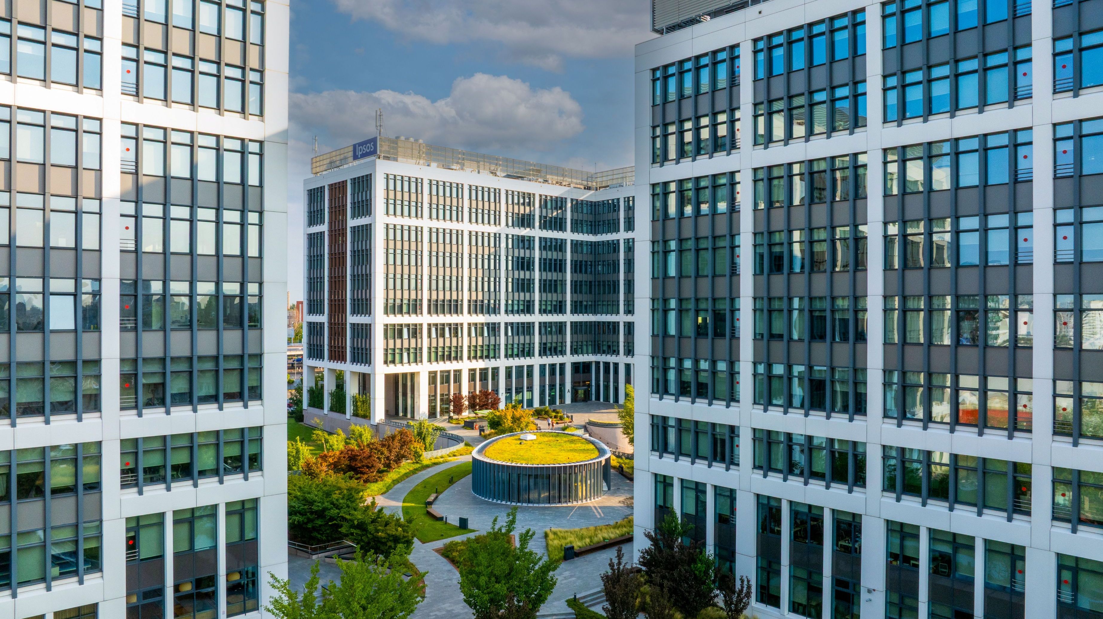 Un chiriaș important rămâne în Business Garden Bucharest: Evoke prelungește contractul