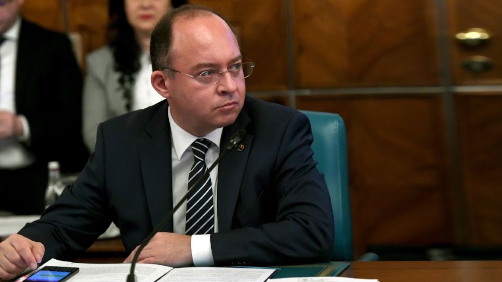 Bogdan Aurescu a transmis noului ambasador al SUA ca accederea in Visa Waiver este de mare importanta pentru romani