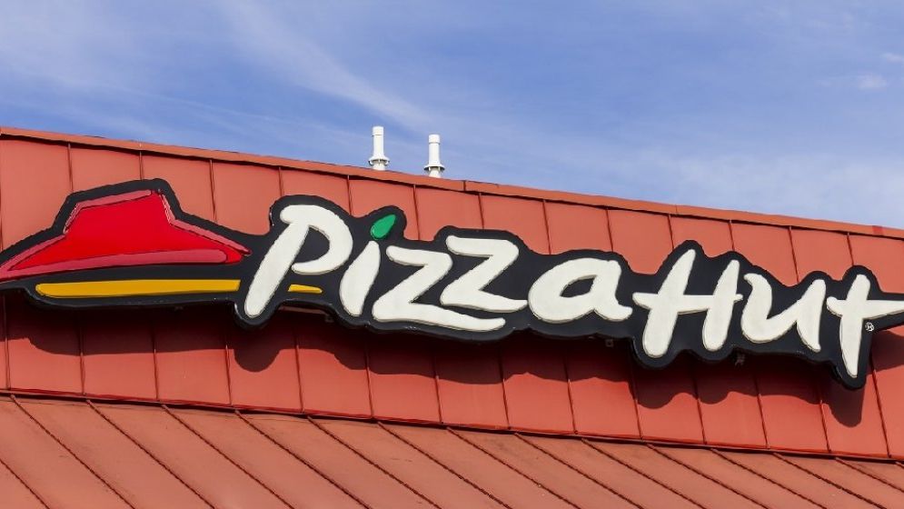 Șapte restaurante Pizza Hut se vor închide. Șefii rețelei spun că românii ies tot mai rar în oraș&nbsp;