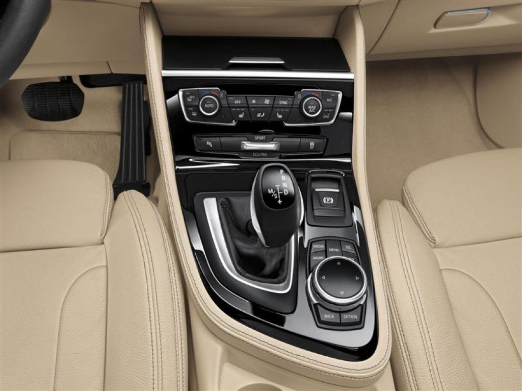 BMW Seria 2 Active Tourer - Imagine 6
