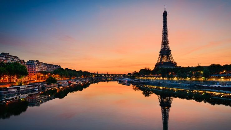 Parisul va construi o bariera anti-atentate in jurul Turnului Eiffel