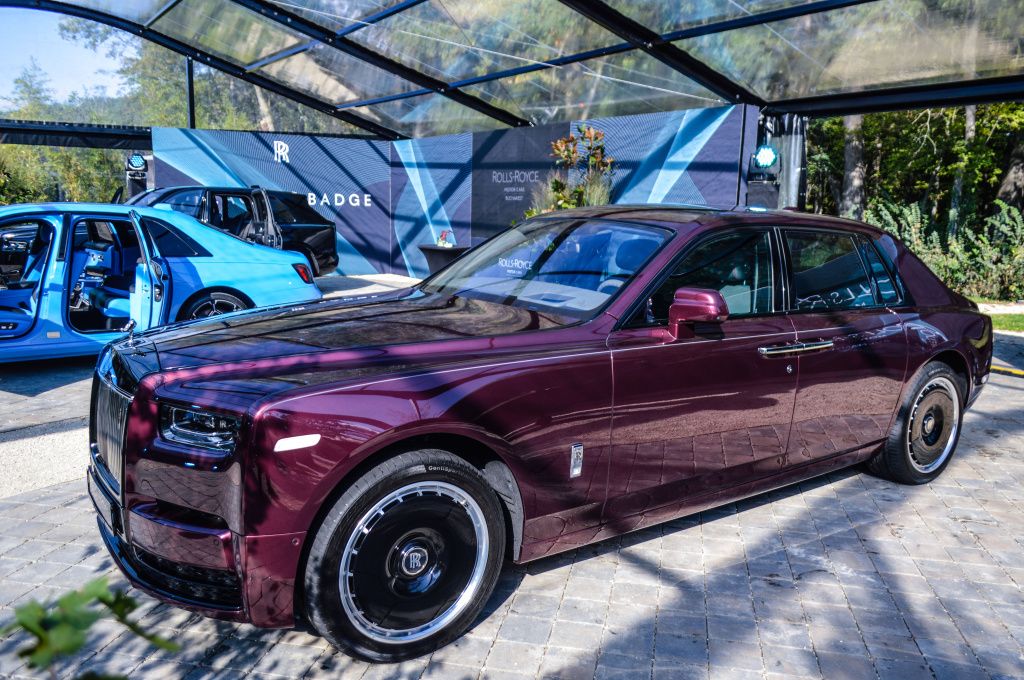 GALERIE FOTO | Rolls-Royce aduce mai multe premiere europene importante la București - Imagine 26