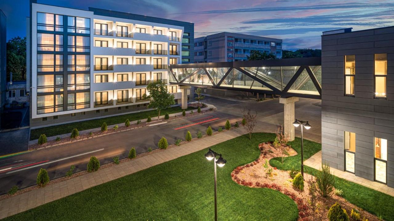 GALERIE FOTO | A fost inaugurat Alma Health & Spa Retreat, un resort de lux de 20 de milioane de euro la Lacu Sărat, în Brăila