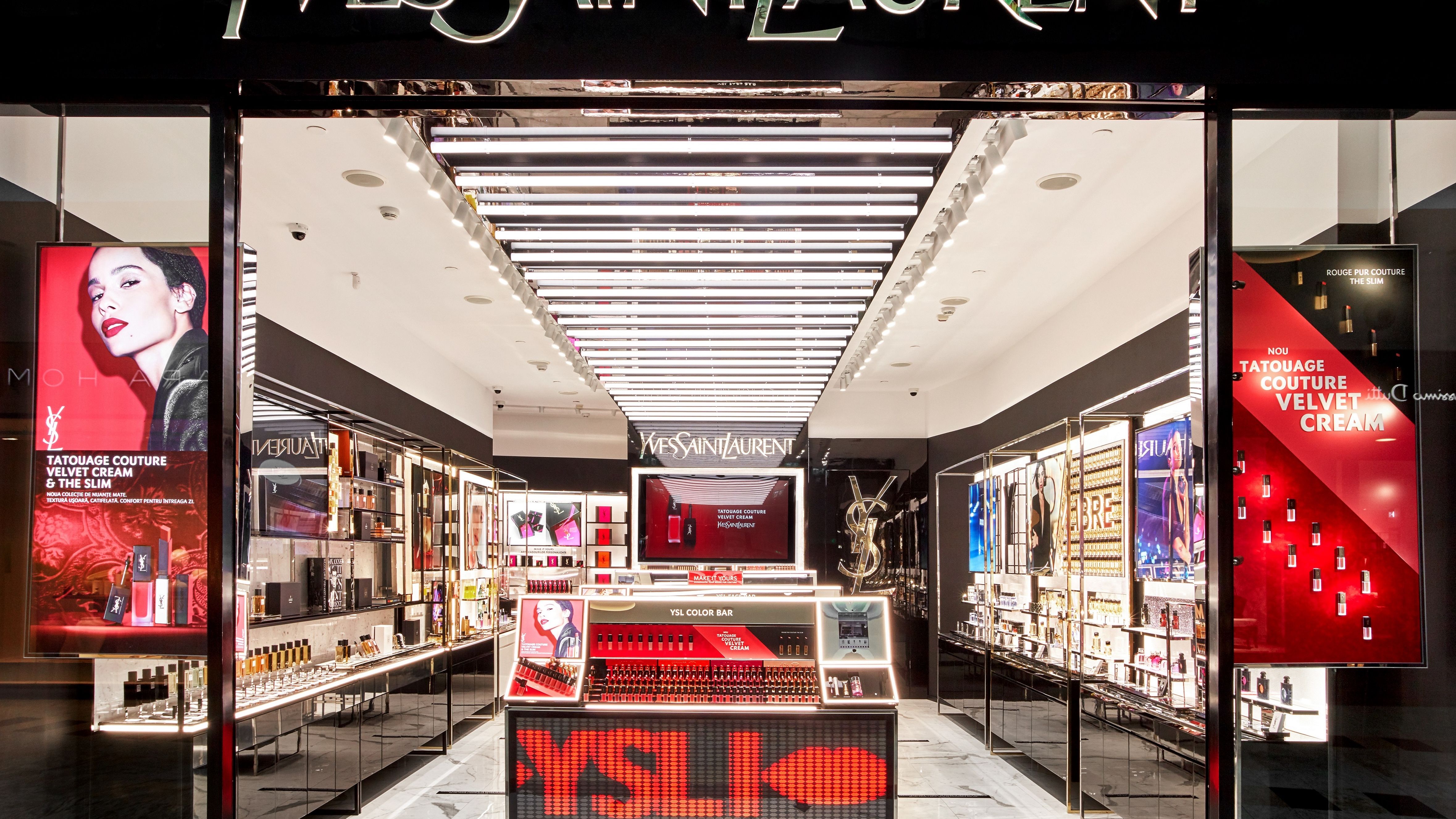 Yves Saint Laurent Beauty a deschis primul boutique din Europa, la București