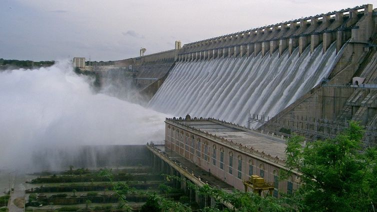 Decizia privind iesirea Hidroelectrica din insolventa, amanata pentru 15 iunie