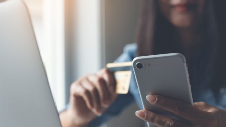 UniCredit Bank anunta noi functionalitati in aplicatia de Mobile Banking, dupa o triplare a numarului de utilizatori in 2017