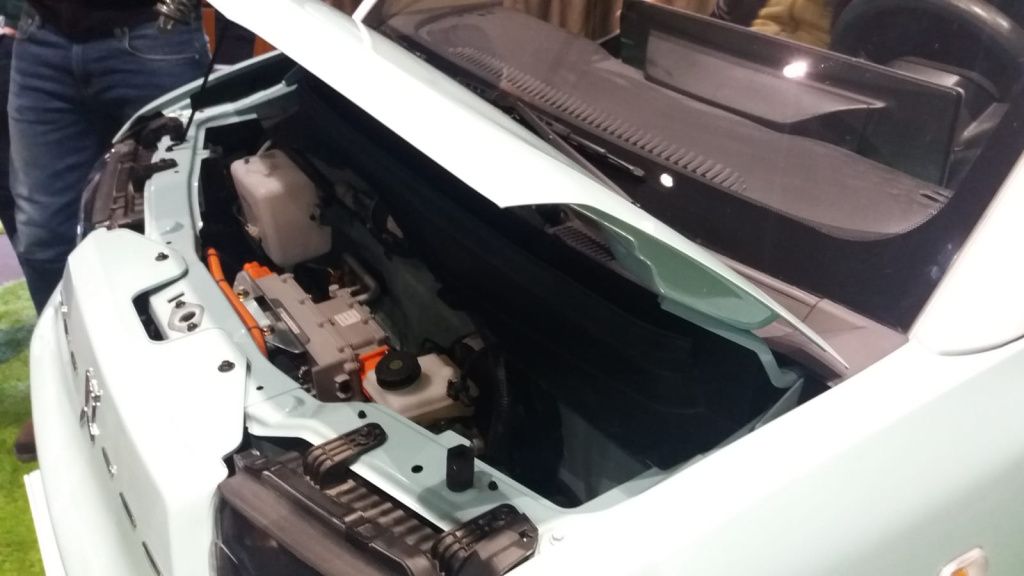 GALERIE FOTO | Allview a prezentat primul său model electric ce poate fi condus de la 16 ani - Imagine 2