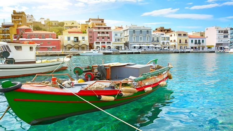 Vacantele au dus la reducerea depozitelor din banci a populatiei in august. Romanii au in conturi, in total, aproape 35 miliarde euro