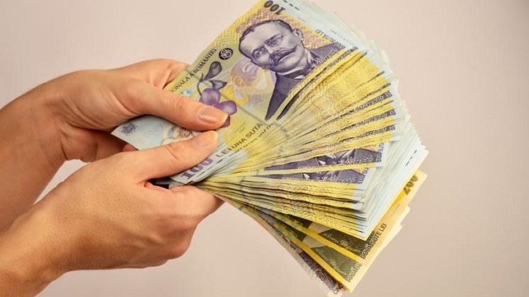 Finantele se asteapta ca populatia sa cumpere toate titlurile din emisiunea de 100 milioane lei Fidelis Centenar