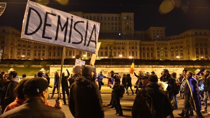 Liderii PSD, despre protestatari: Spirite mediocre. Se protesteaza pentru noua Securitate