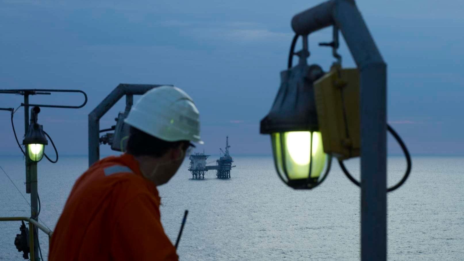 Alexandru Maximescu: OMV Petrom va deveni producător predominant de gaze, nu de țiței. Producția se va dubla