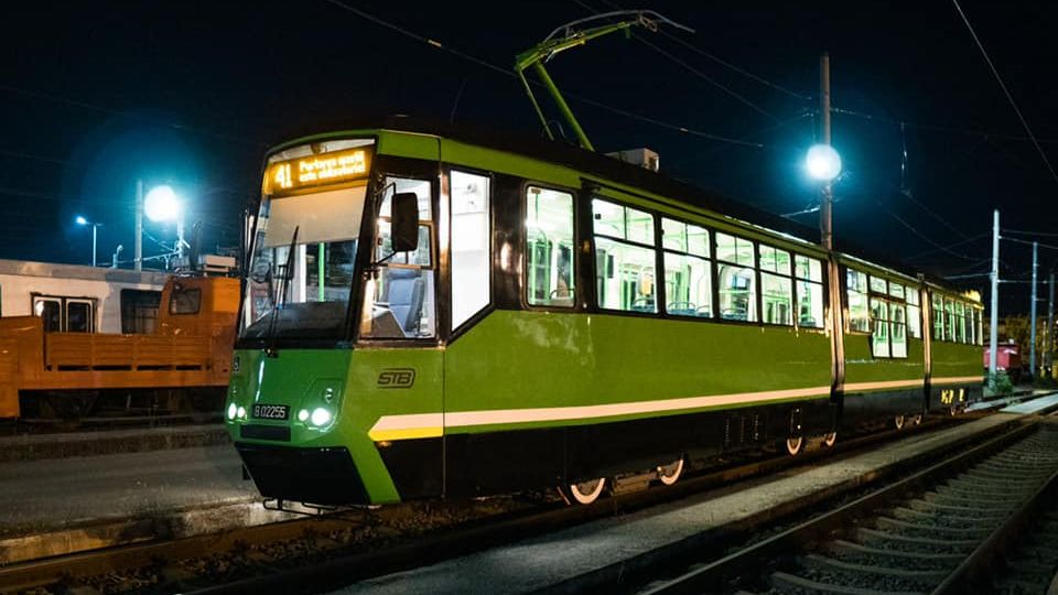 FOTO | Noutăți pe linia 41: au fost modernizate trei tramvaie