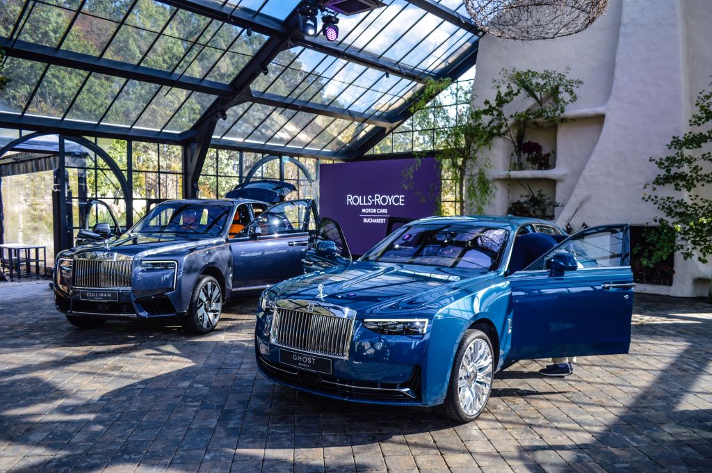 GALERIE FOTO | Rolls-Royce aduce mai multe premiere europene importante la București - Imagine 5