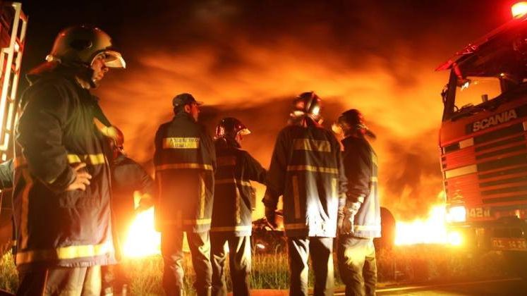 Stingatorul cu unde sonore este extrem de eficient impotriva focului [VIDEO]