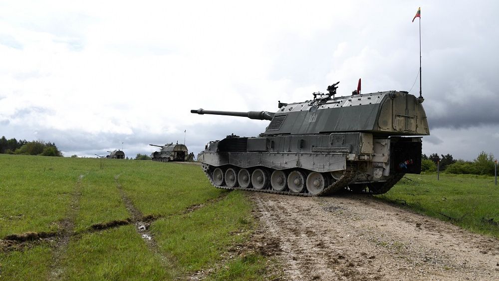 Ucraina va avea tunuri autopropulsate germane Panzerhaubitze 2000 în arsenalul său