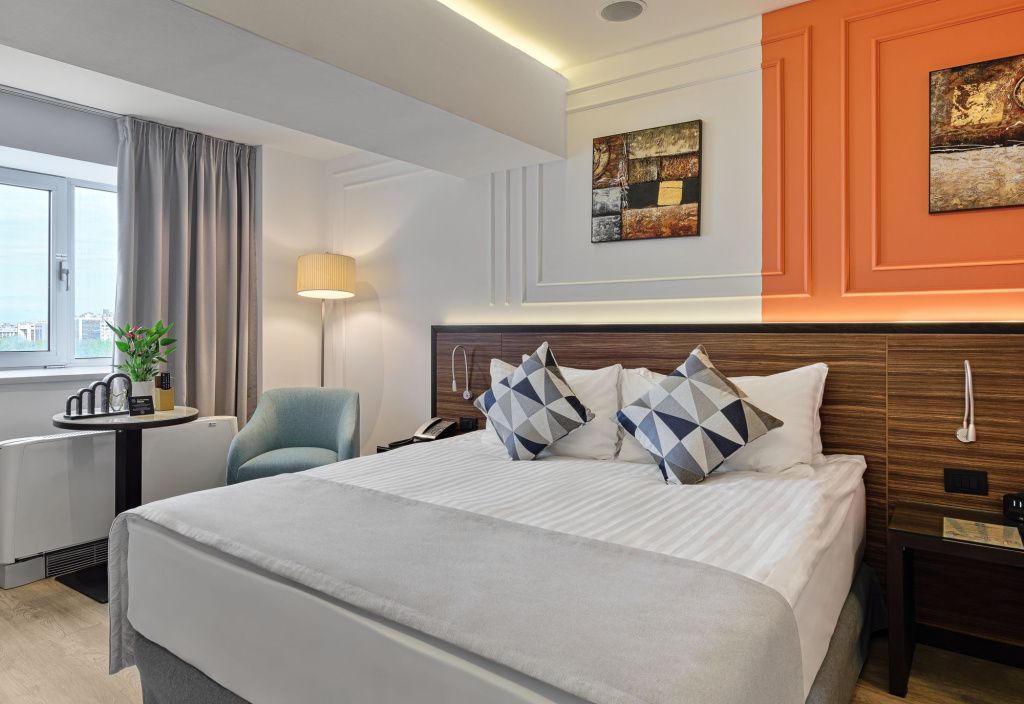 FOTO | Un nou lanț de hoteluri intră pe piața din România. A deschis primul hotel în centrul Bu - Imagine 4