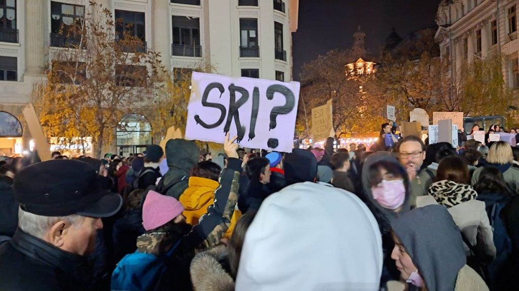 Tinerii se ridică împotriva extremismului. Cum au arătat protestele din București - Imagine 3