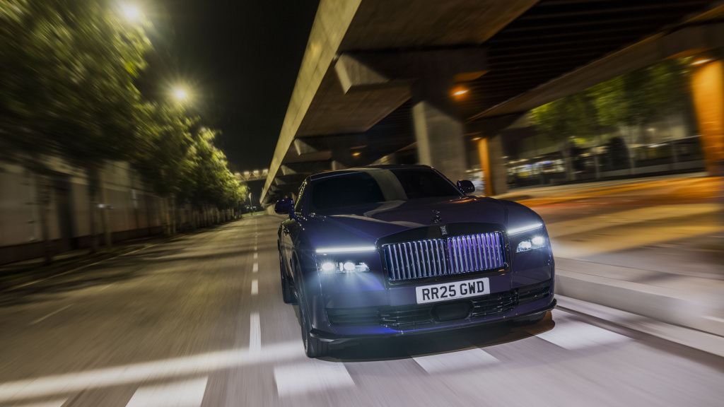 GALERIE FOTO | Rolls-Royce a lansat un nou model. Este cel mai puternic din istorie - Imagine 13